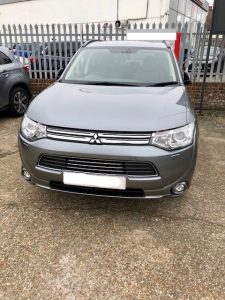 mitsubishi outlander phev front